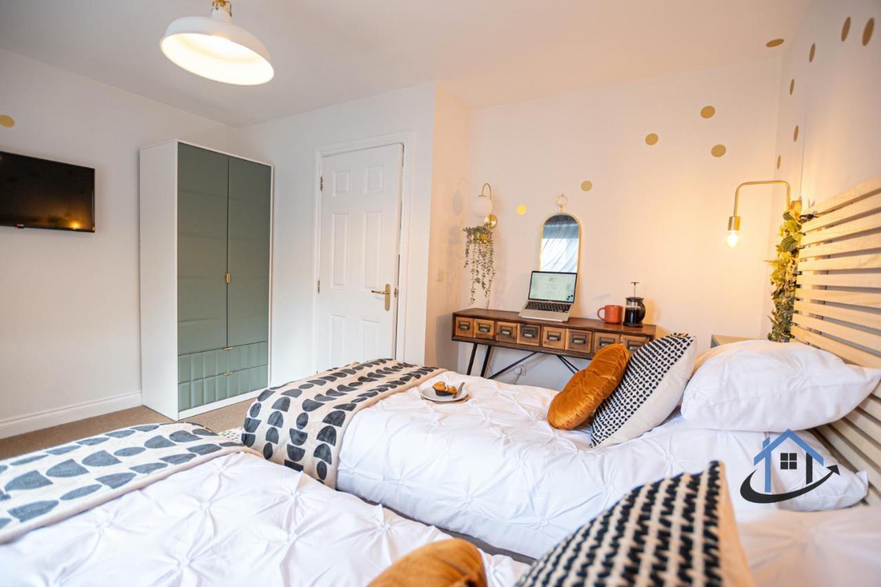 Ironside House, Thrapston King Or Twin Beds, Free Parking, Workspace, Corporates, Sleeps 8 Buitenkant foto