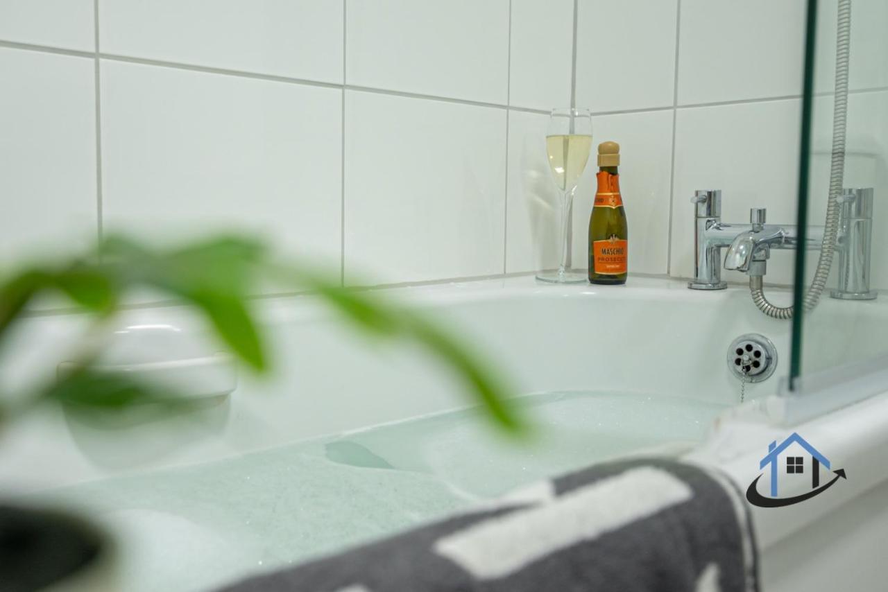 Ironside House, Thrapston King Or Twin Beds, Free Parking, Workspace, Corporates, Sleeps 8 Buitenkant foto
