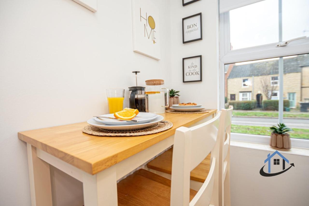 Ironside House, Thrapston King Or Twin Beds, Free Parking, Workspace, Corporates, Sleeps 8 Buitenkant foto